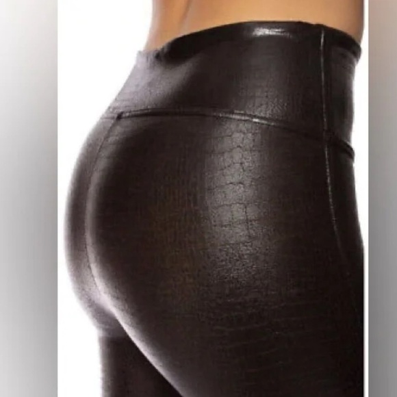 SPANX FAUX LEATHER BROWN CROC SHINE LEGGINGS SIZE SMALL - Picture 6 of 16